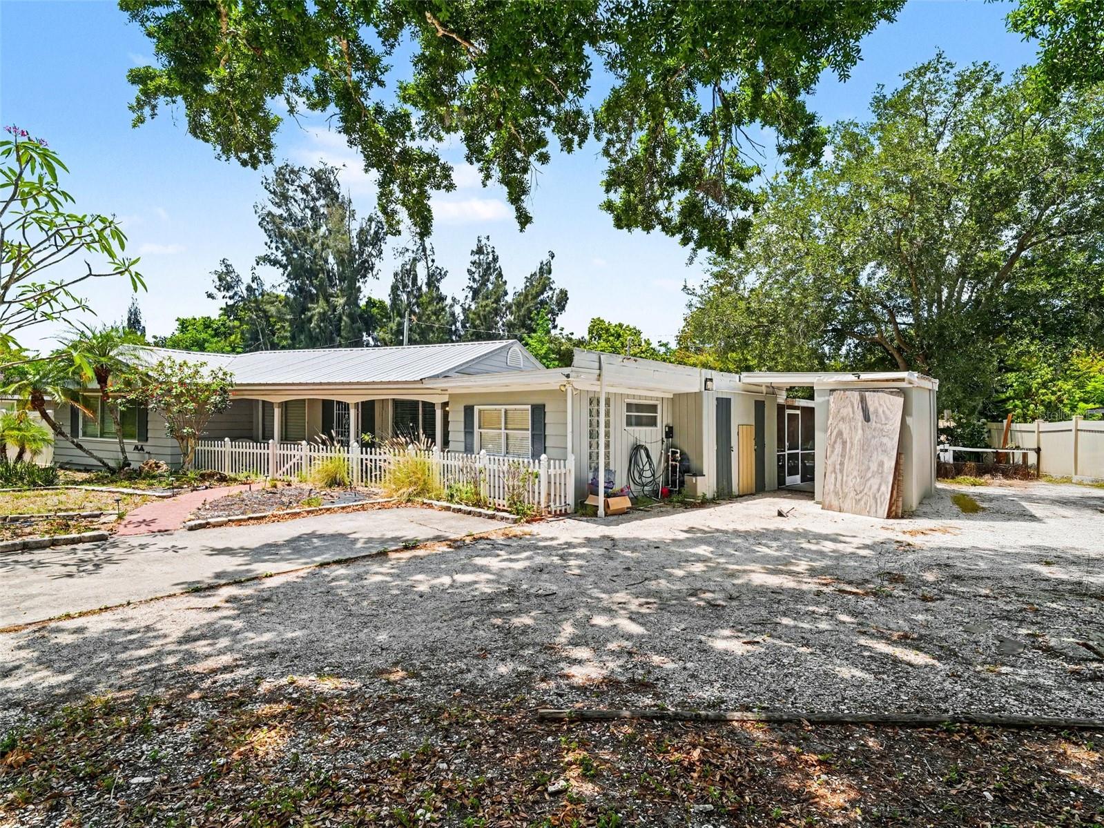 4304 MIDLAND RD, SARASOTA, FL, 34231