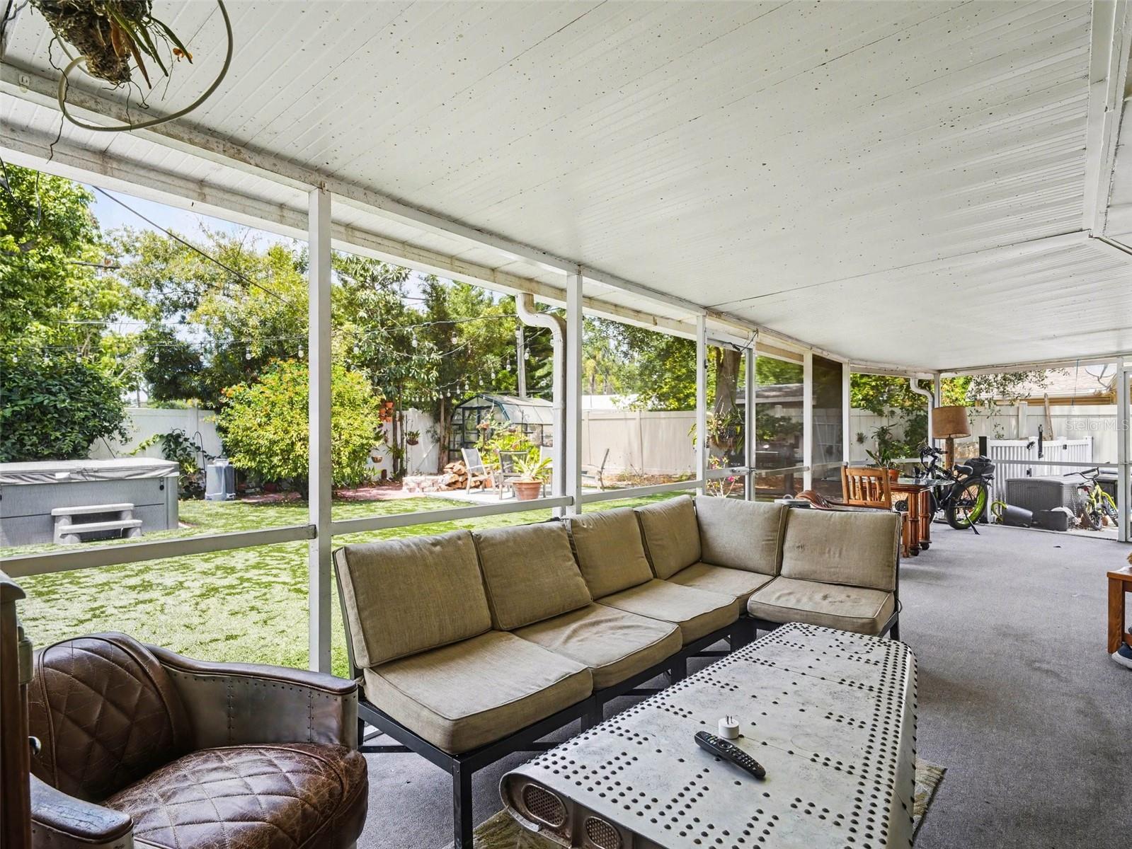 4304 MIDLAND RD, SARASOTA, FL, 34231