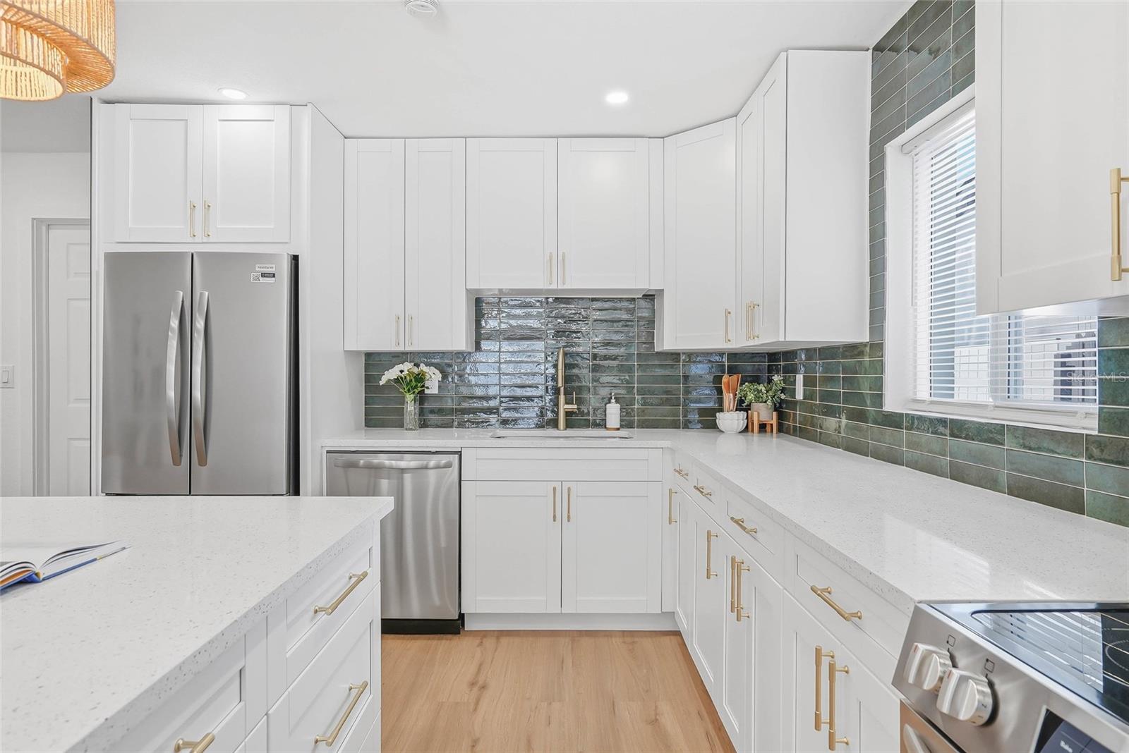 7037 124TH TER, LARGO, FL, 33773