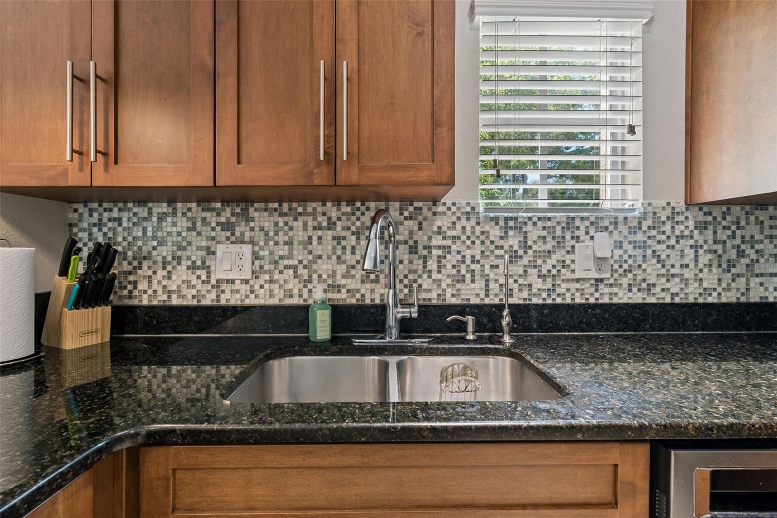 650 SIREN WIND LN, CLEARWATER, FL, 33756