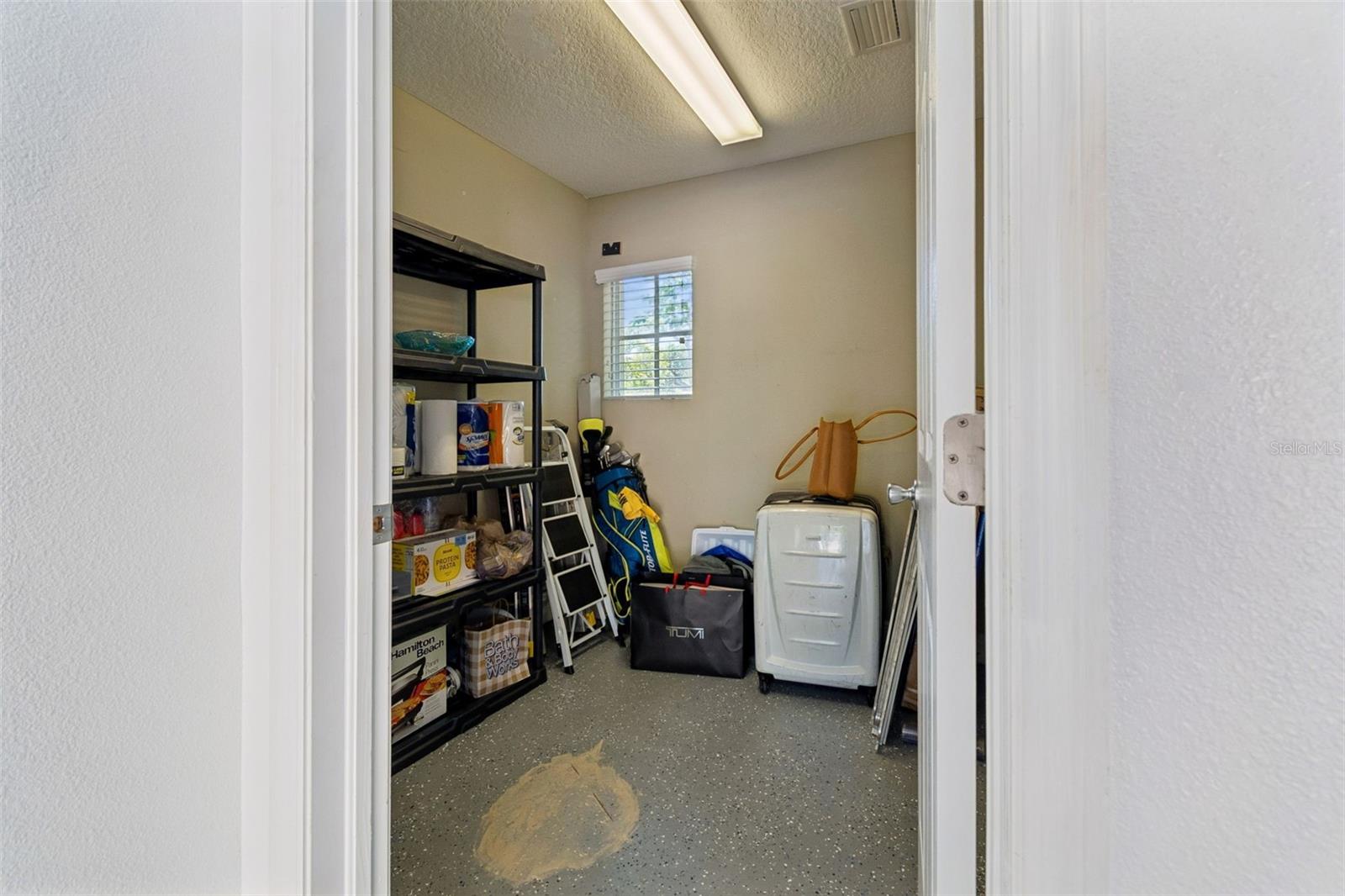 650 SIREN WIND LN, CLEARWATER, FL, 33756