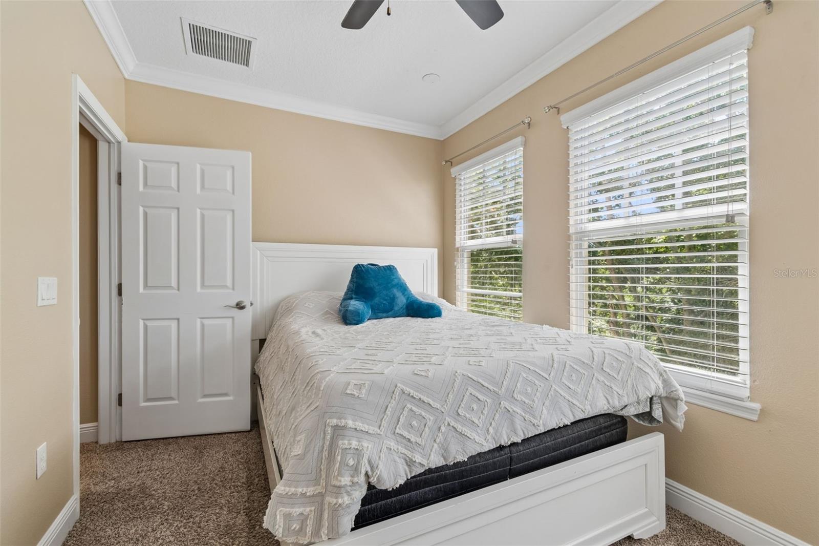 650 SIREN WIND LN, CLEARWATER, FL, 33756
