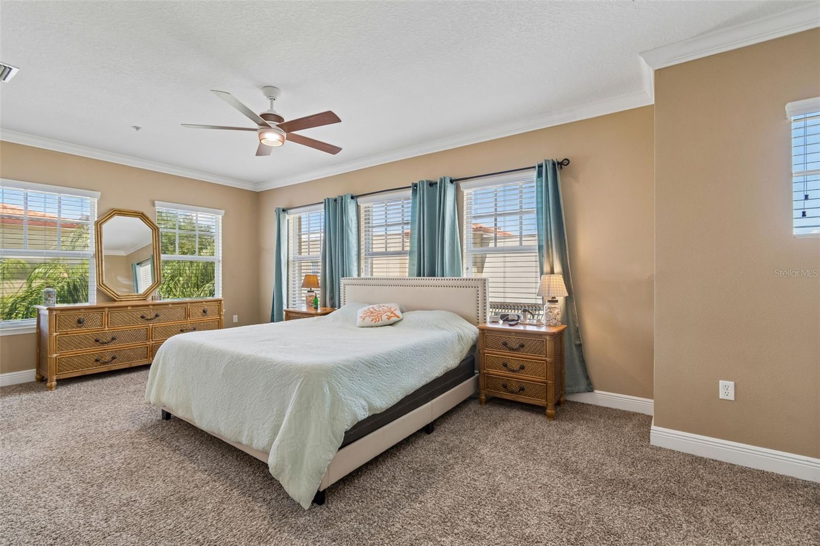 650 SIREN WIND LN, CLEARWATER, FL, 33756
