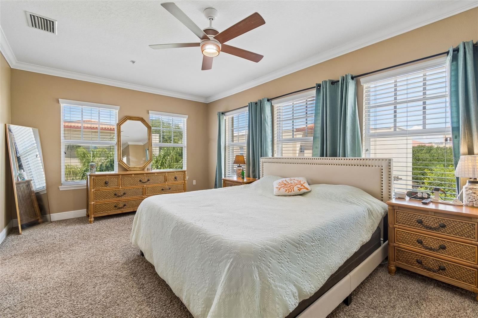 650 SIREN WIND LN, CLEARWATER, FL, 33756