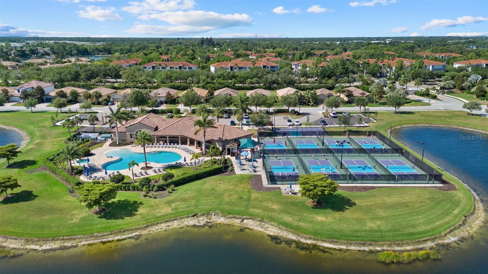 6860 WILD LAKE TER, BRADENTON, FL, 34212