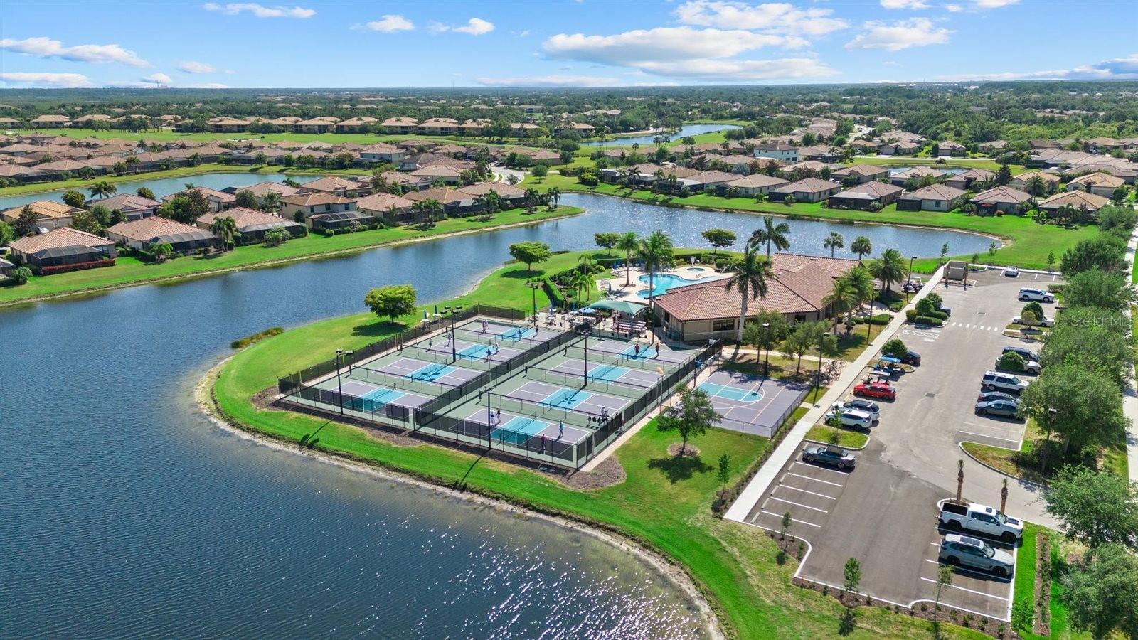 6860 WILD LAKE TER, BRADENTON, FL, 34212