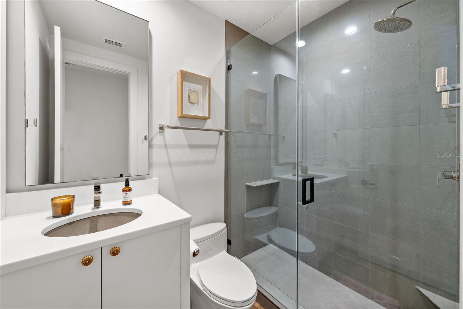 1123 ABBEYS WAY, TAMPA, FL, 33602