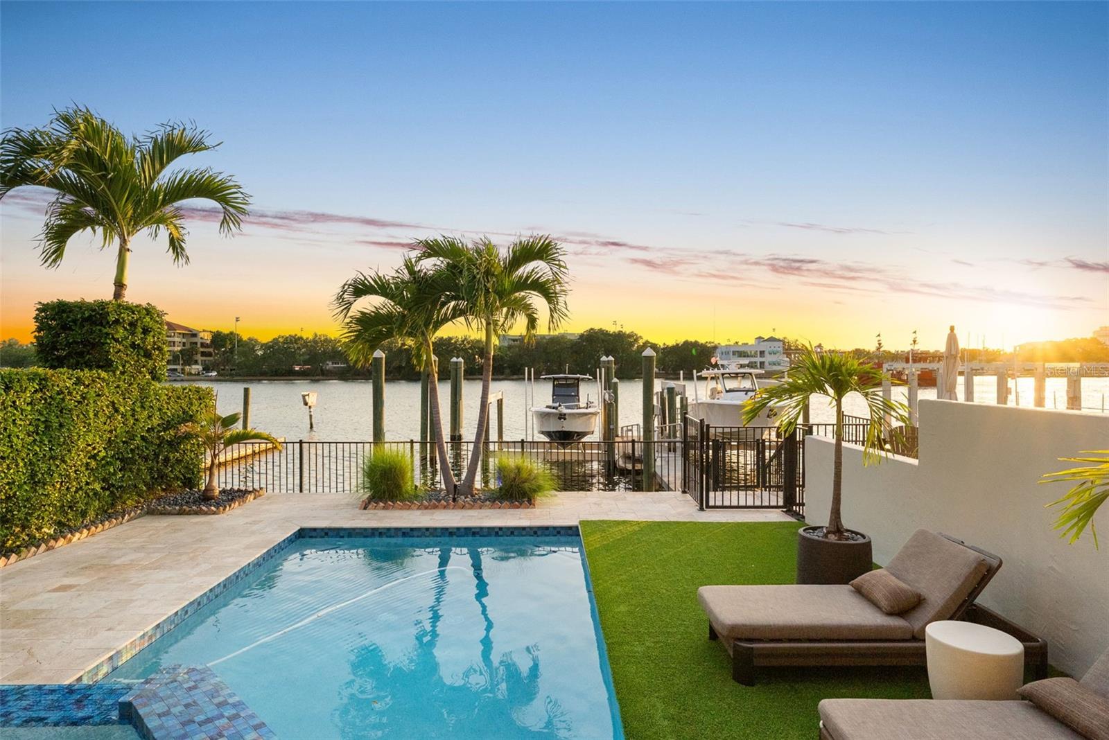 1123 ABBEYS WAY, TAMPA, FL, 33602