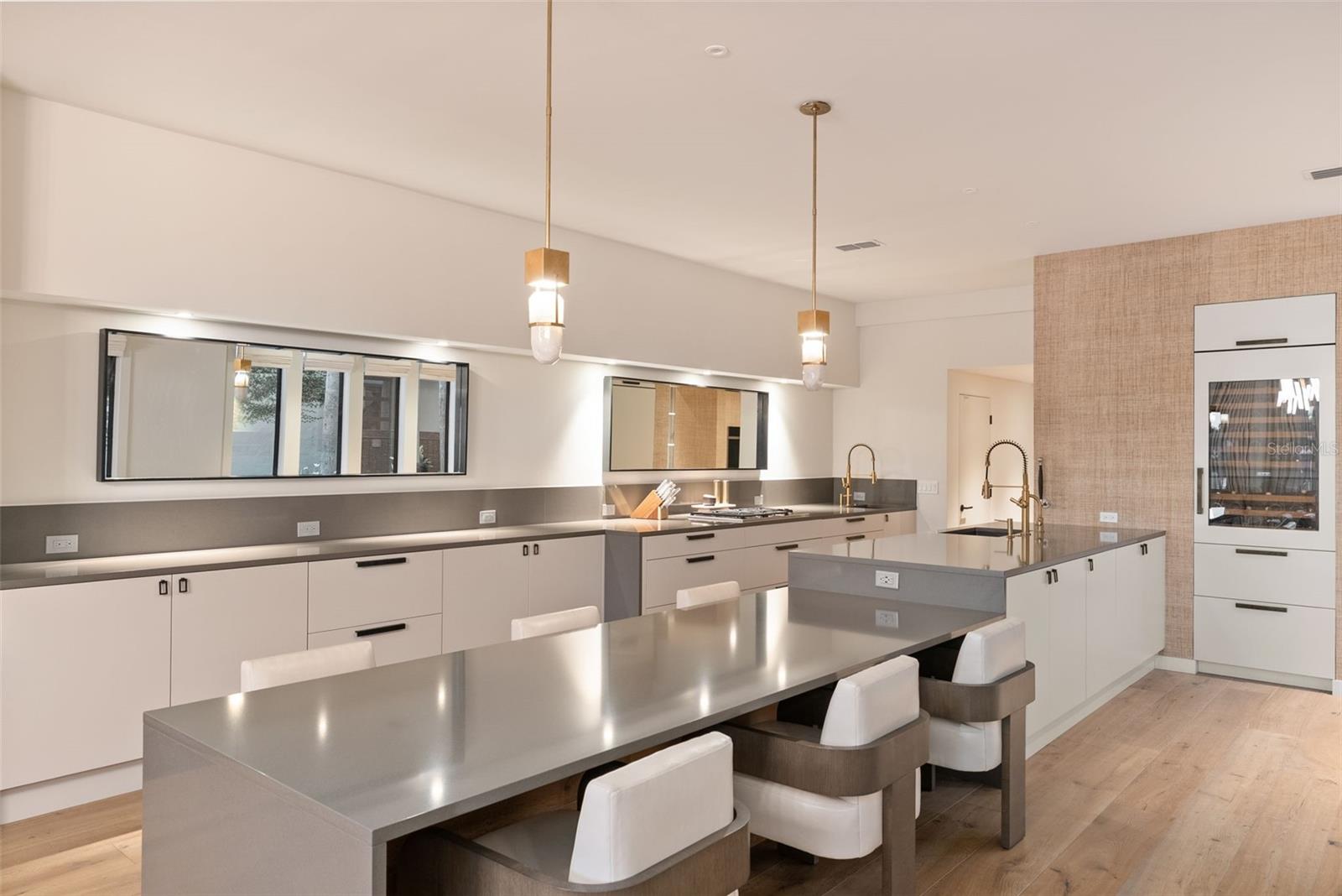 1123 ABBEYS WAY, TAMPA, FL, 33602