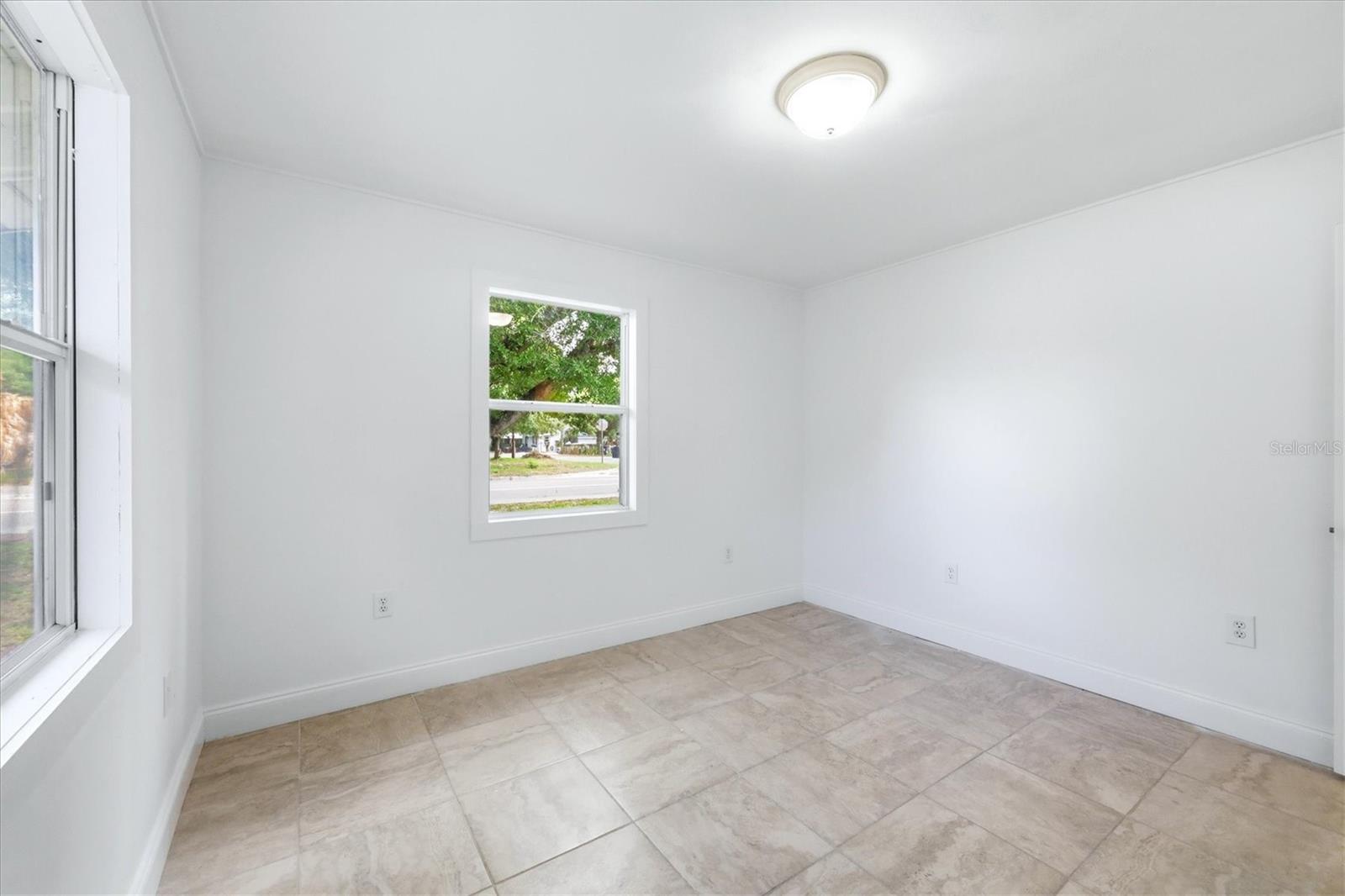 902 37TH ST W, BRADENTON, FL, 34205