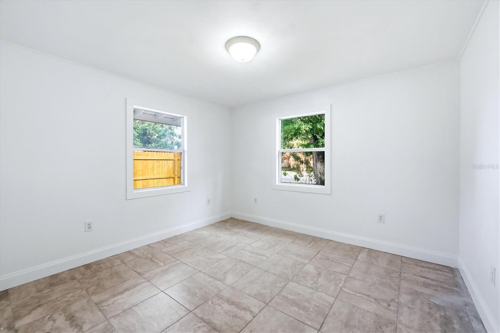 902 37TH ST W, BRADENTON, FL, 34205