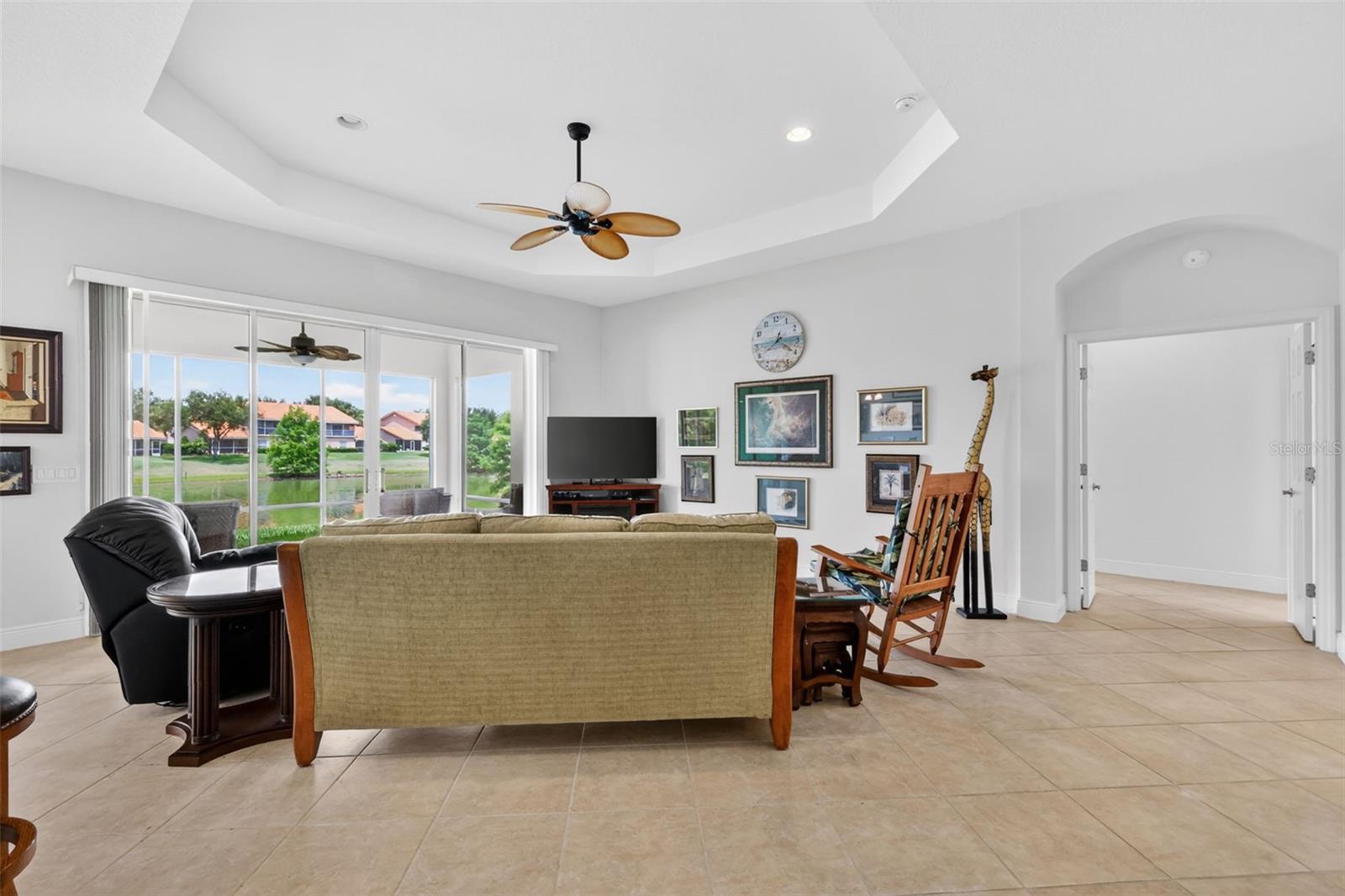 10180 LAKE MIONA WAY, OXFORD, FL, 34484