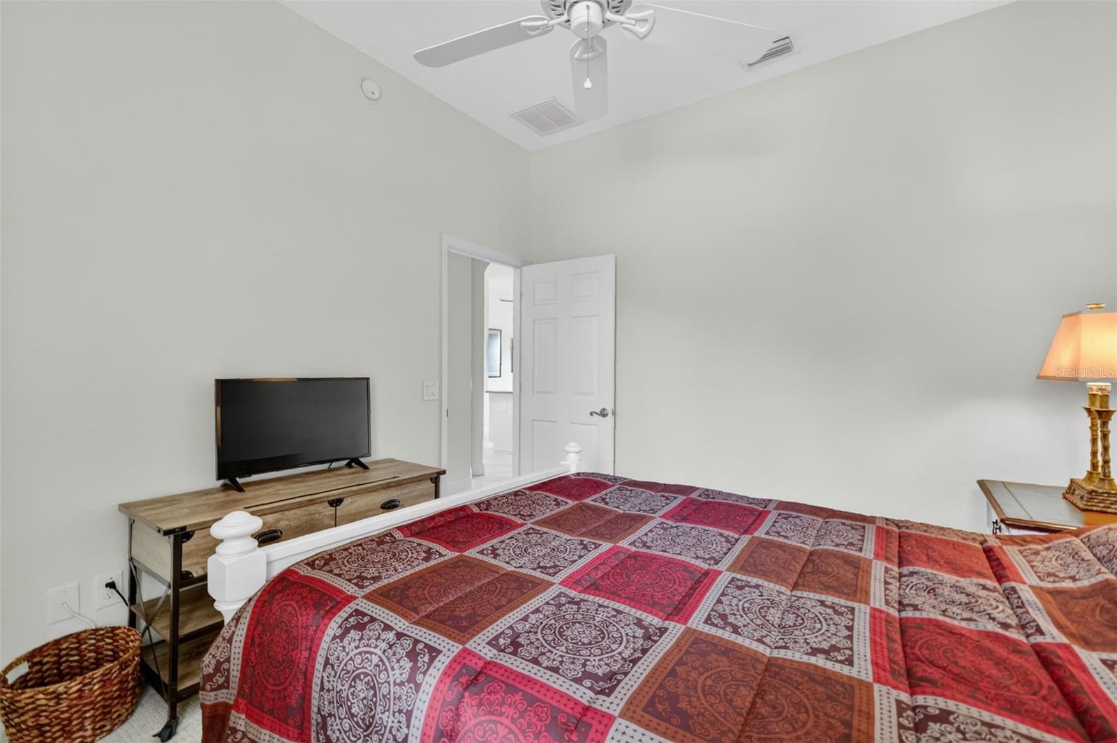 10180 LAKE MIONA WAY, OXFORD, FL, 34484