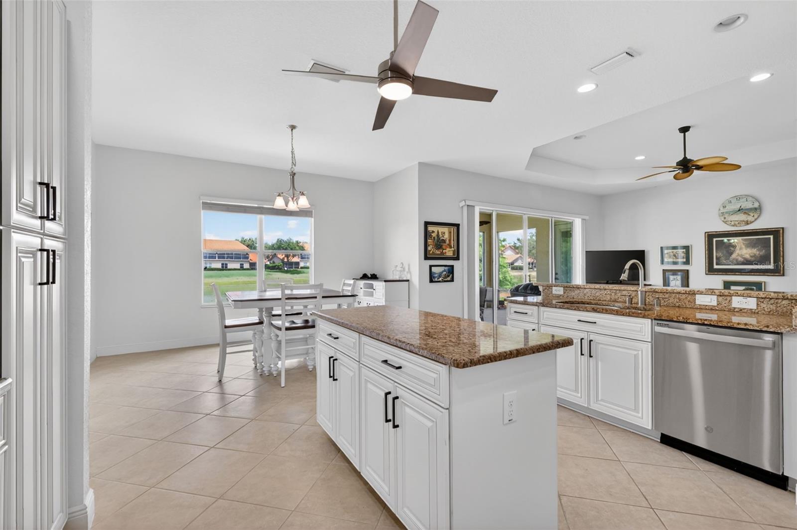 10180 LAKE MIONA WAY, OXFORD, FL, 34484