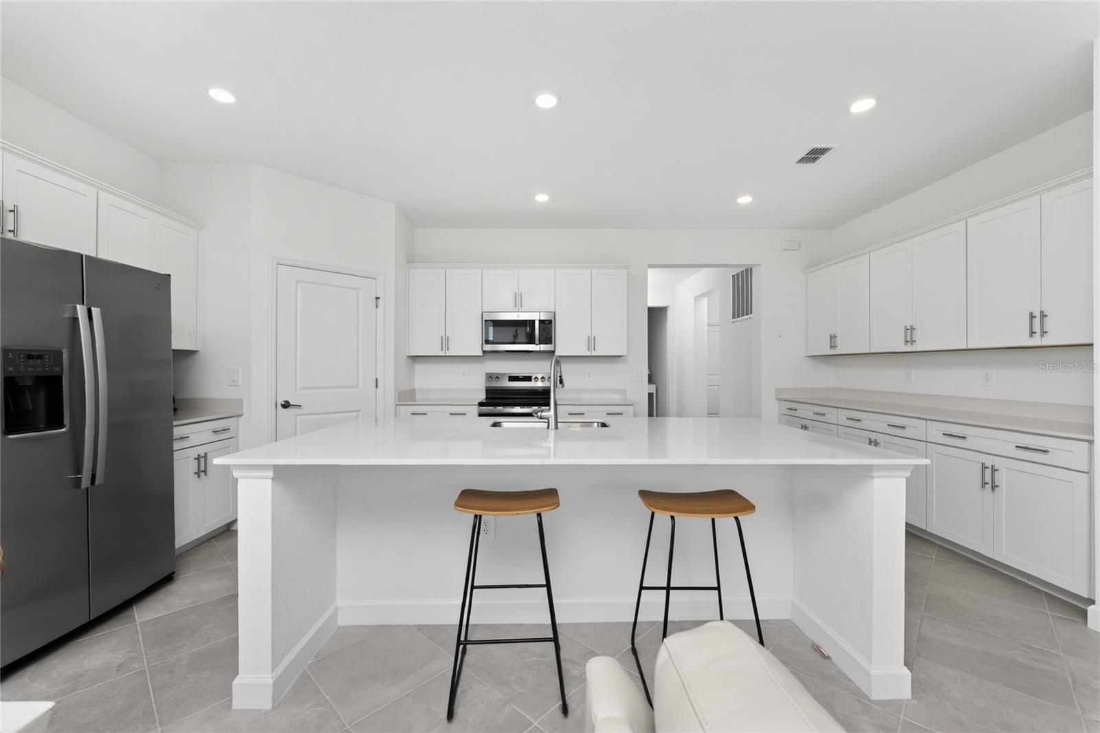 8322 SHORE LAKE DR, ENGLEWOOD, FL, 34224