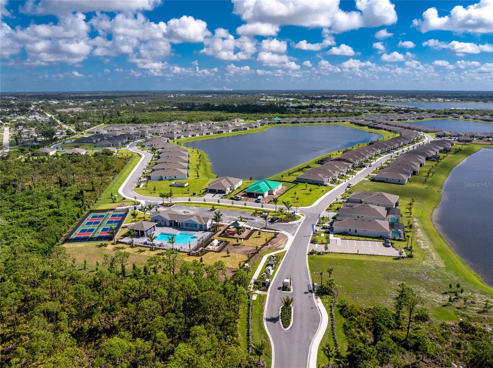 8322 SHORE LAKE DR, ENGLEWOOD, FL, 34224