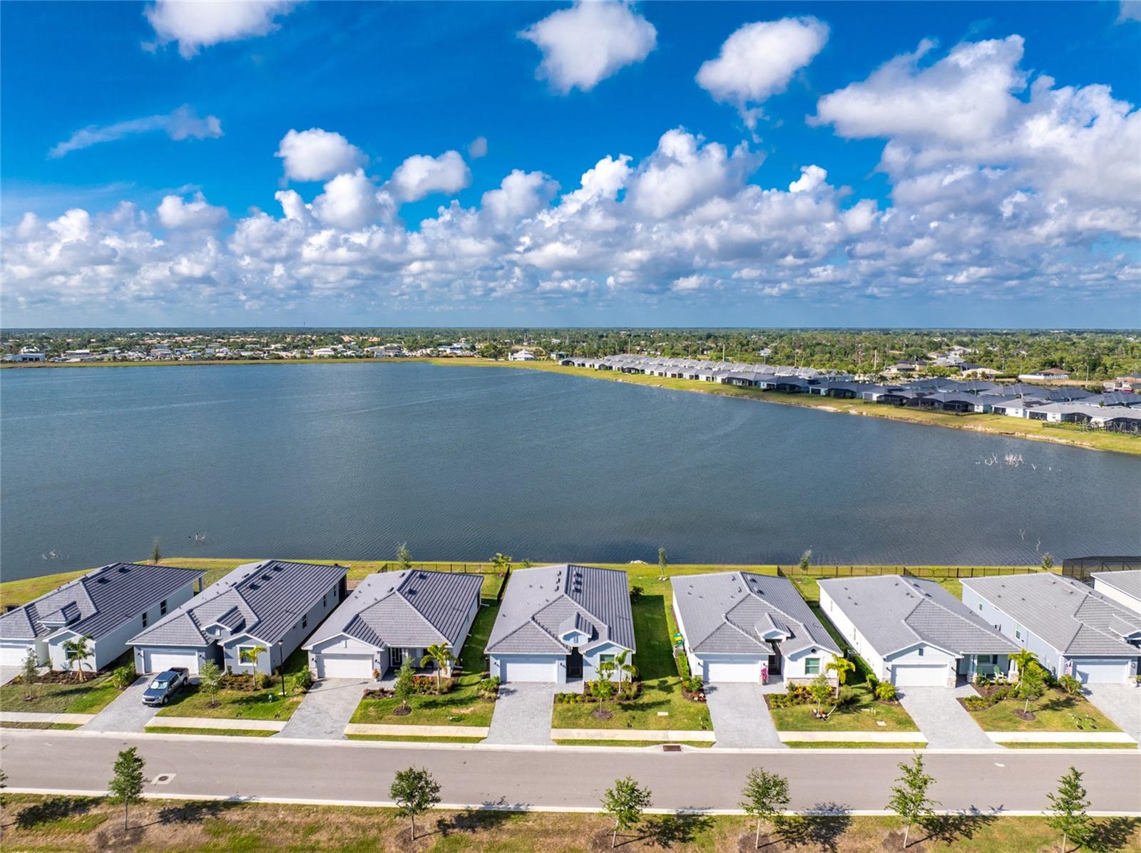 8322 SHORE LAKE DR, ENGLEWOOD, FL, 34224