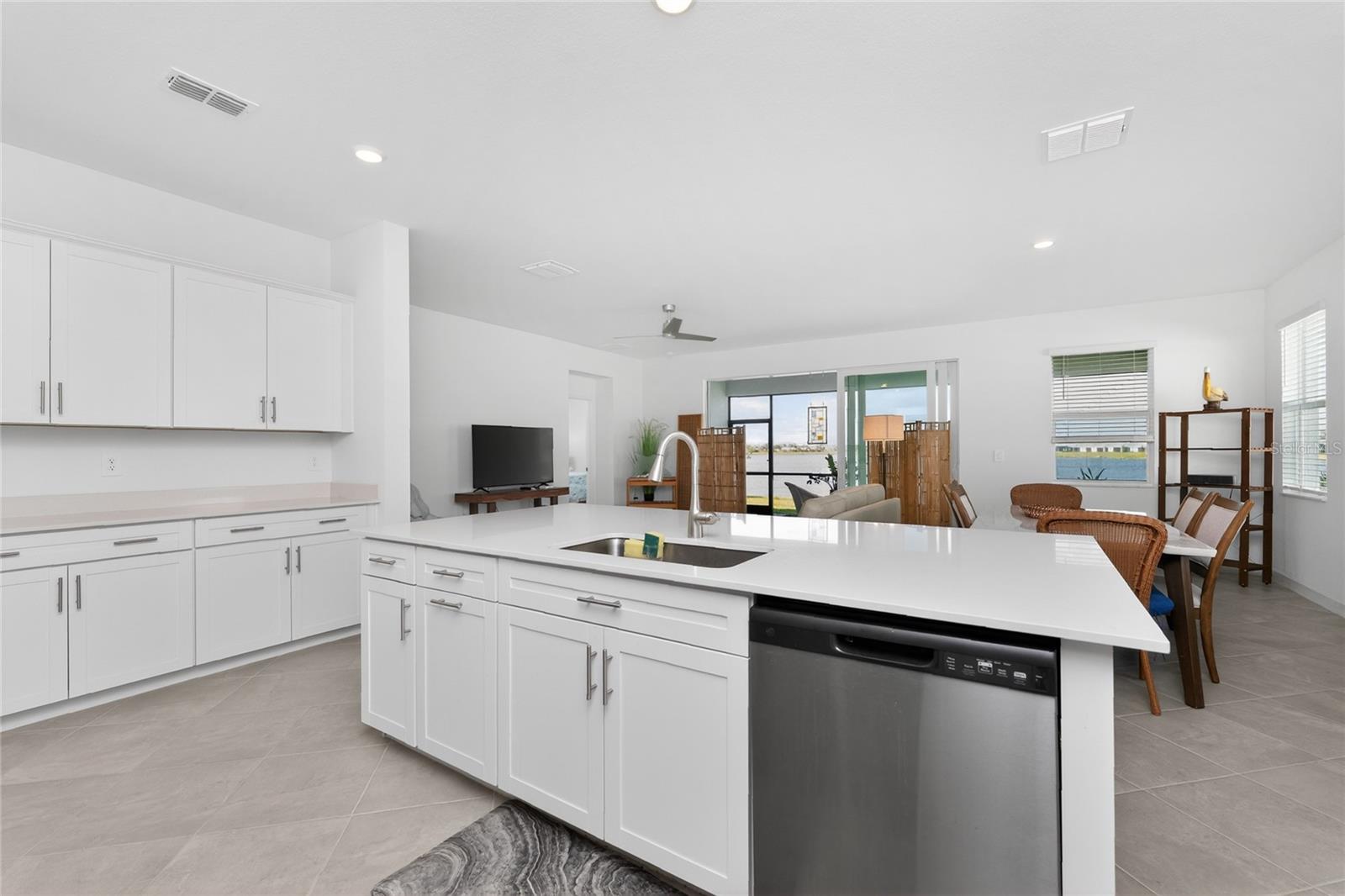 8322 SHORE LAKE DR, ENGLEWOOD, FL, 34224