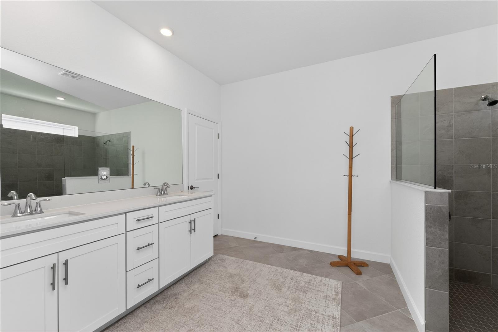 8322 SHORE LAKE DR, ENGLEWOOD, FL, 34224