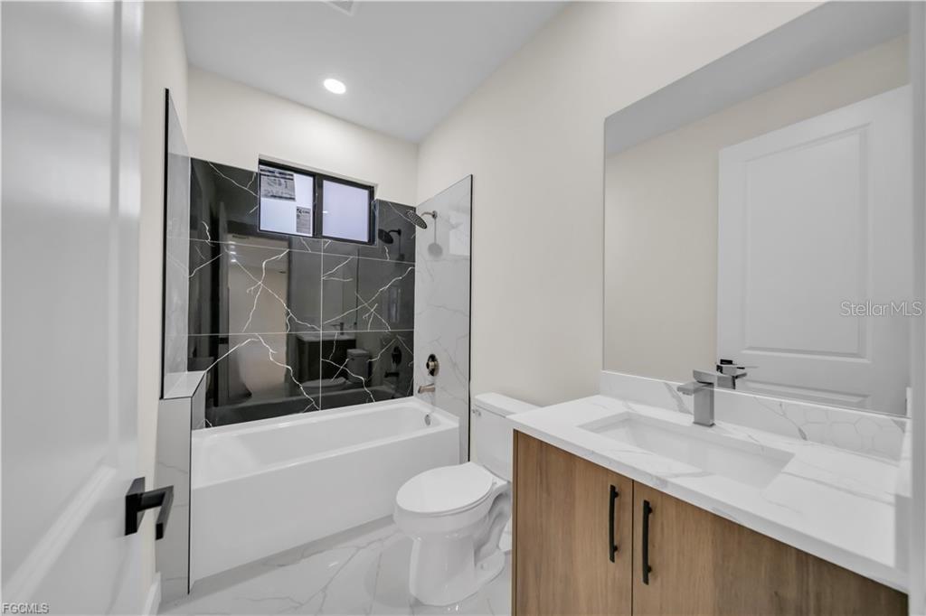 2901 VILLA AVE S, LEHIGH ACRES, FL, 33976