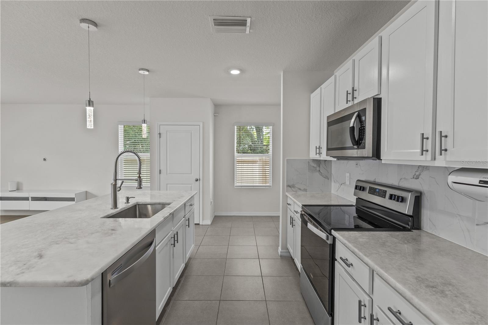 5750 CAPE PRIMROSE DR, SARASOTA, FL, 34232