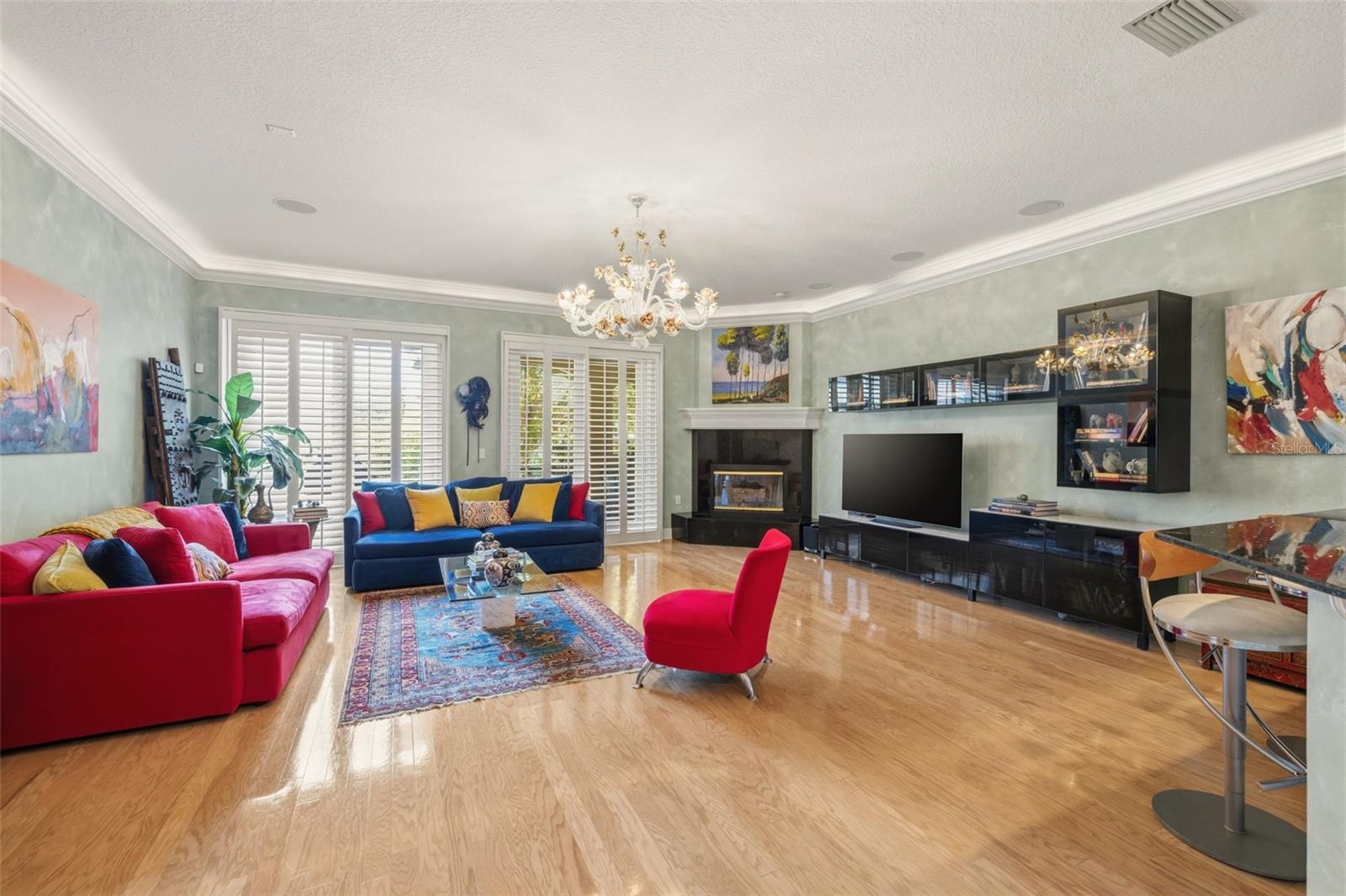 615 SAXONY BLVD, ST PETERSBURG, FL, 33701