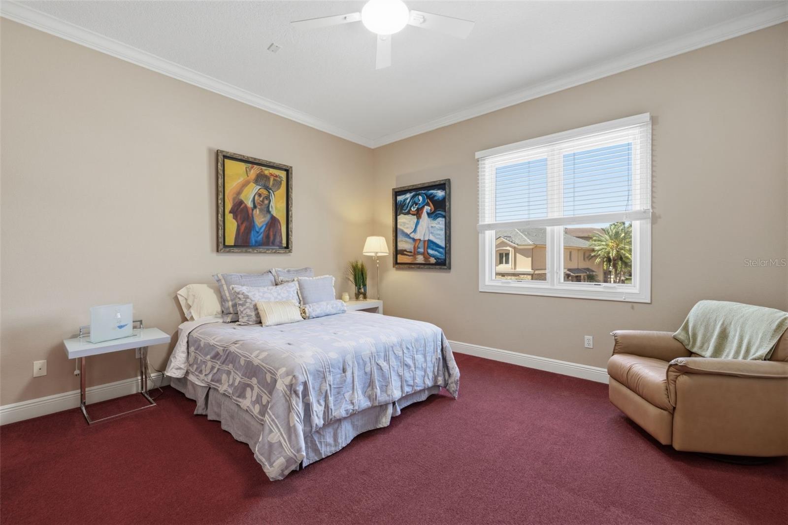 615 SAXONY BLVD, ST PETERSBURG, FL, 33701