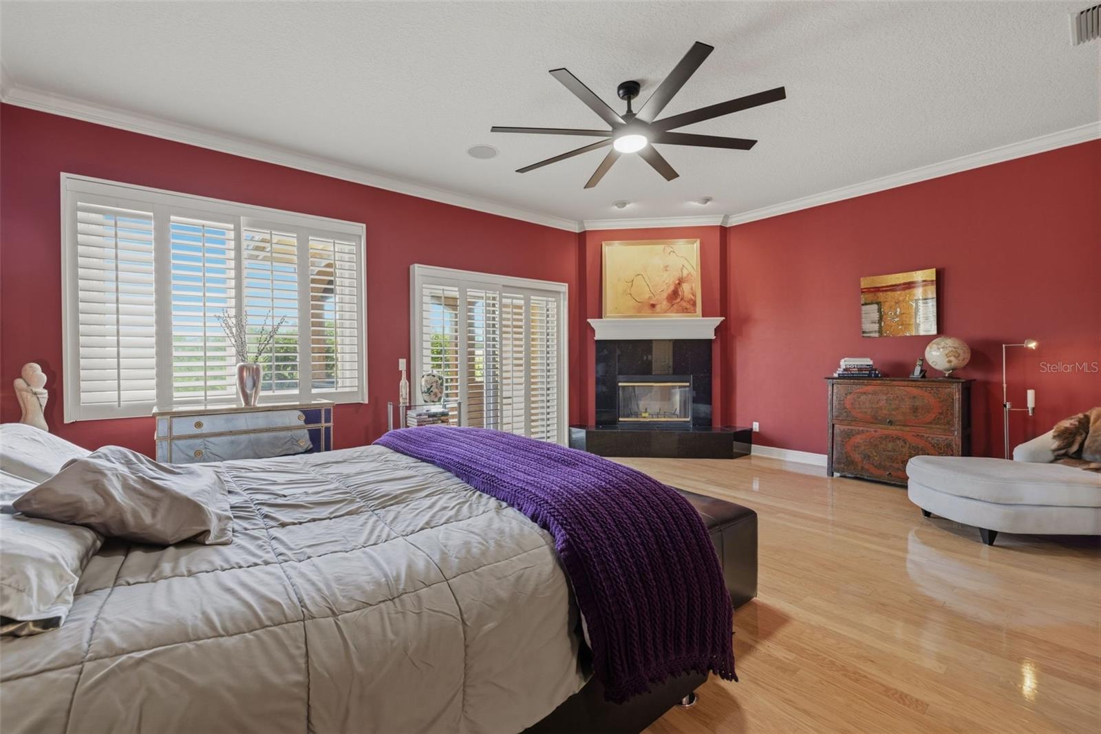 615 SAXONY BLVD, ST PETERSBURG, FL, 33701