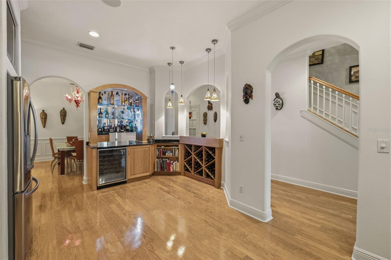 615 SAXONY BLVD, ST PETERSBURG, FL, 33701