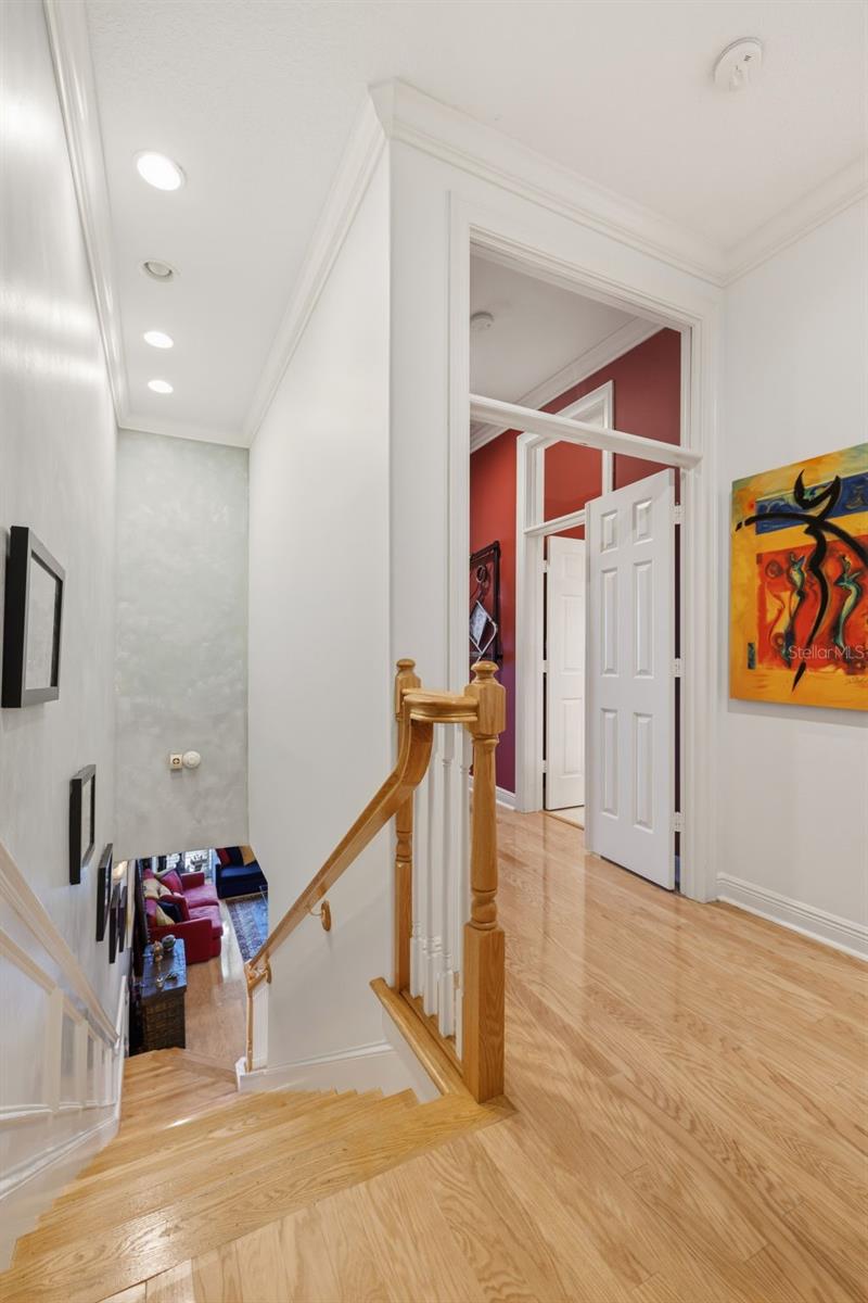 615 SAXONY BLVD, ST PETERSBURG, FL, 33701
