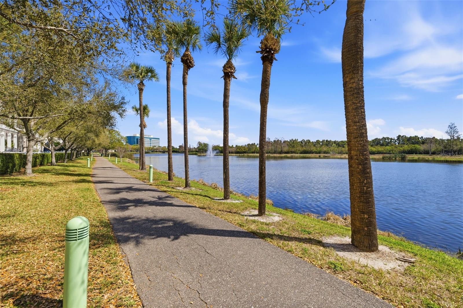 615 SAXONY BLVD, ST PETERSBURG, FL, 33701