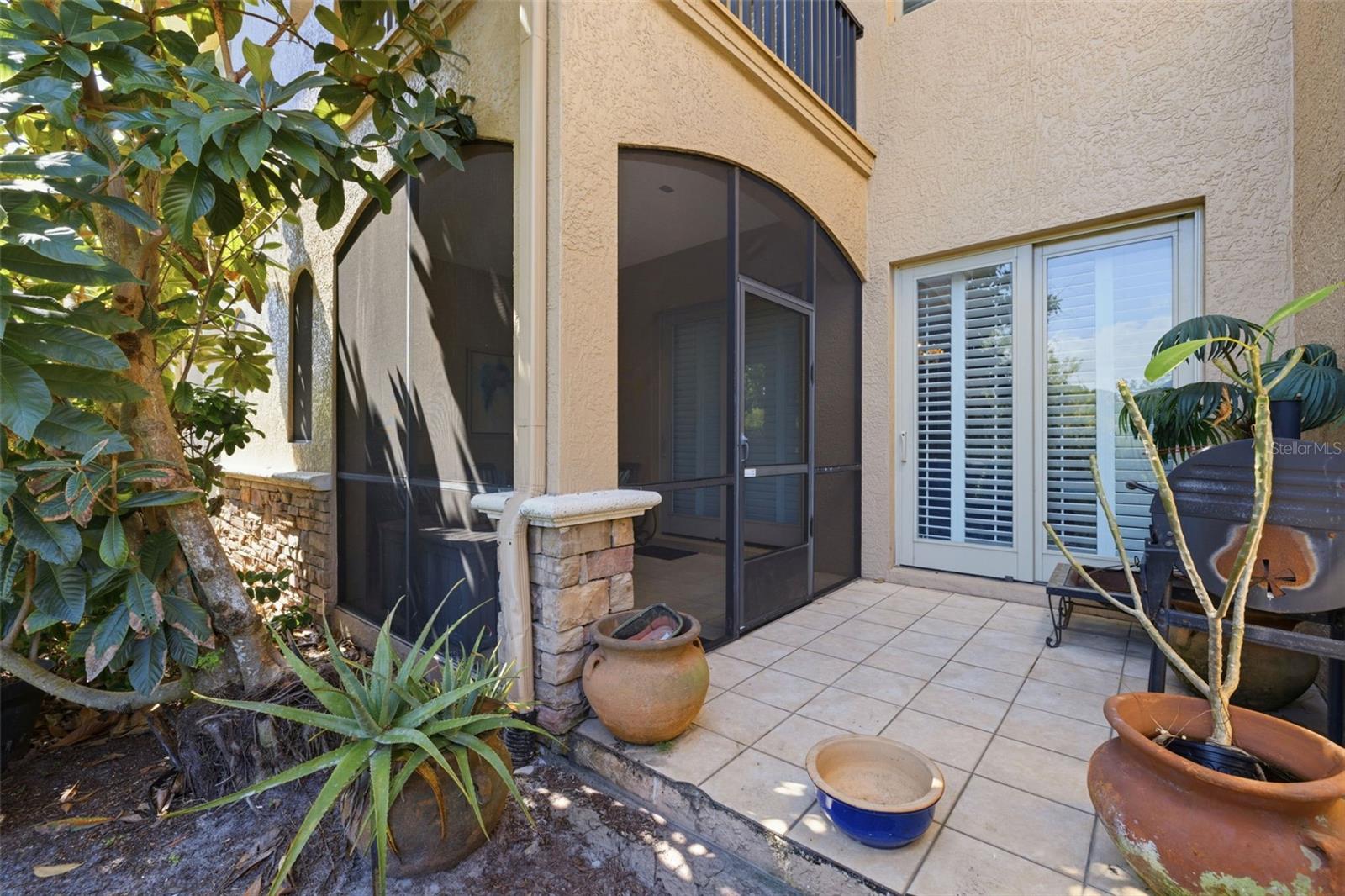 615 SAXONY BLVD, ST PETERSBURG, FL, 33701