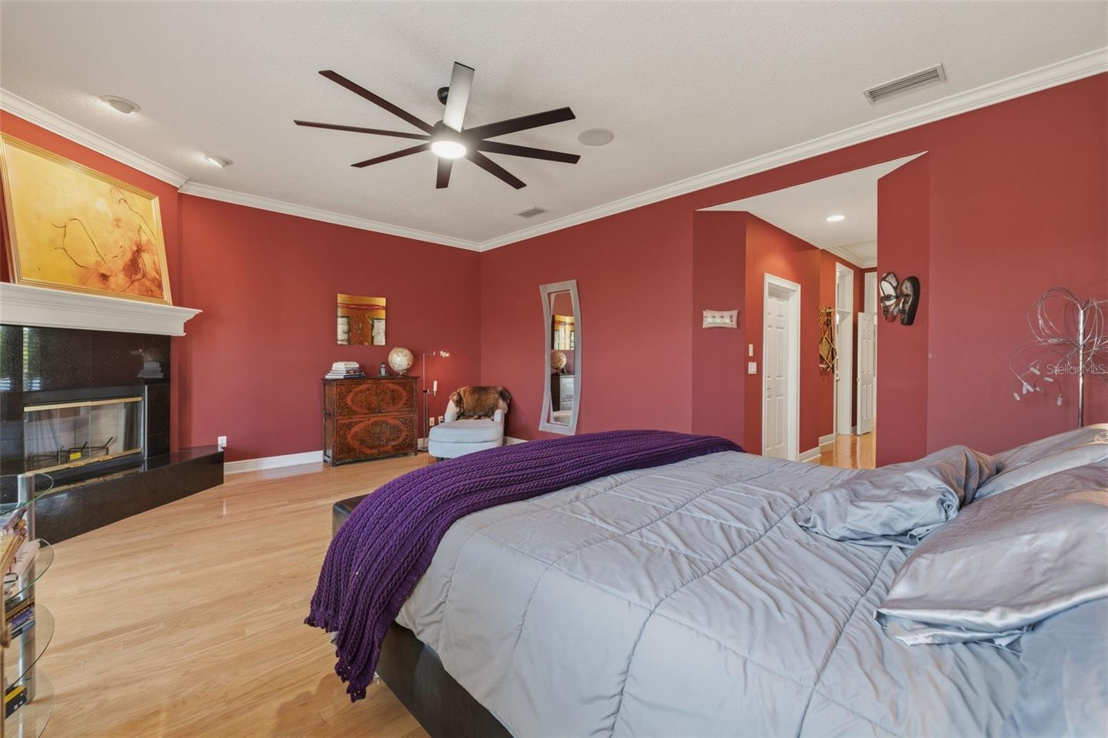 615 SAXONY BLVD, ST PETERSBURG, FL, 33701