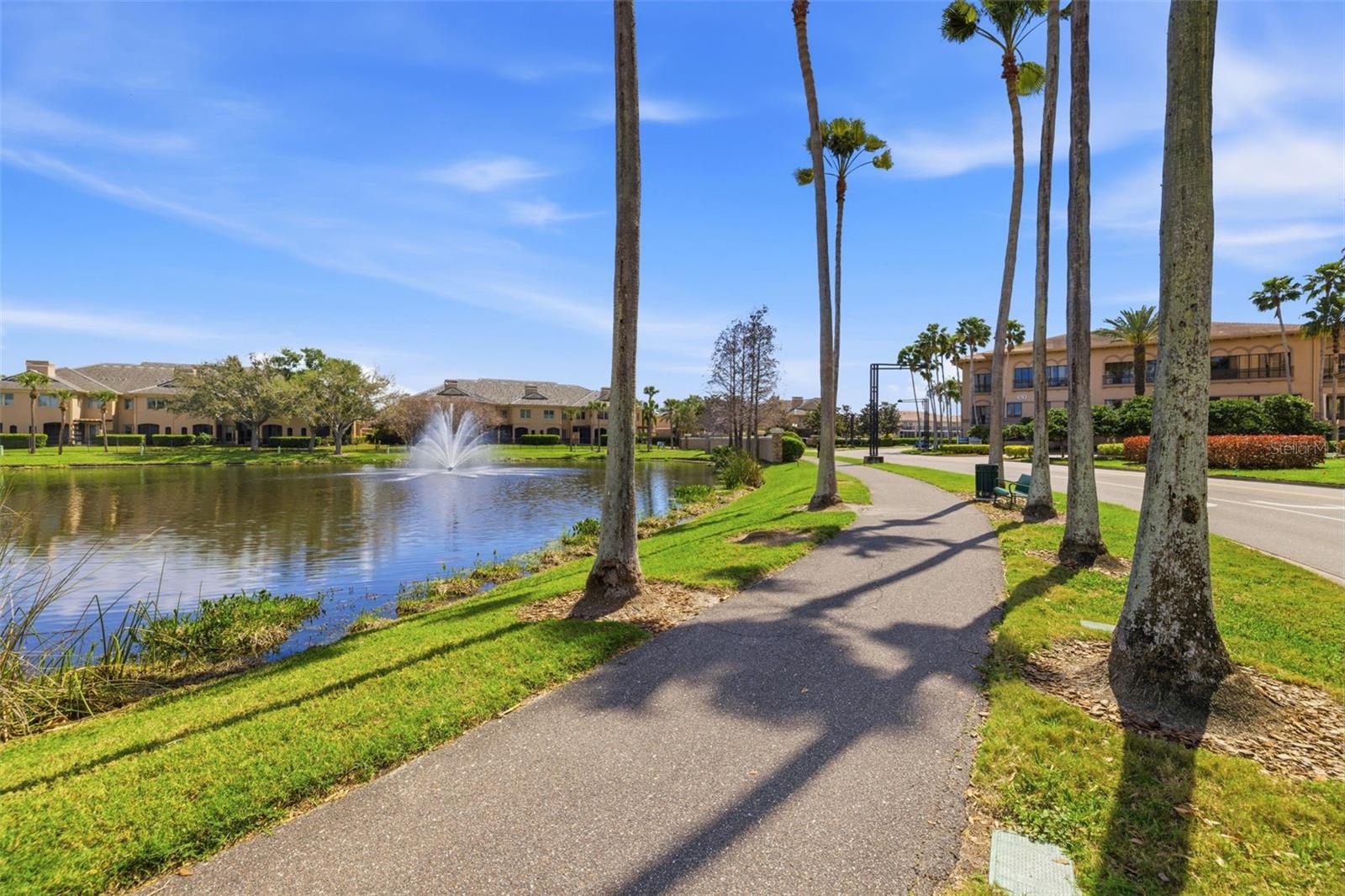 615 SAXONY BLVD, ST PETERSBURG, FL, 33701