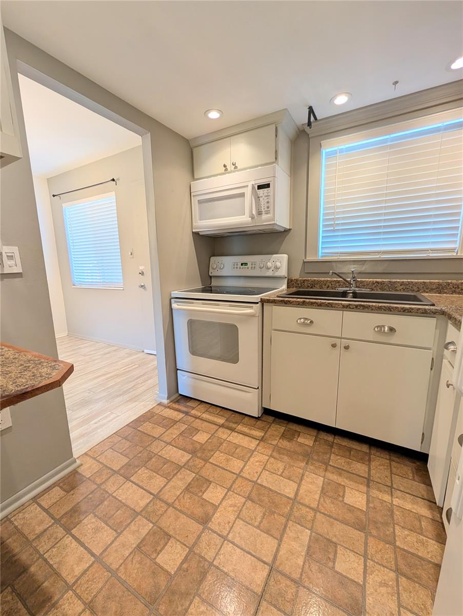 2319 CANAL DR #F26, BRADENTON, FL, 34207