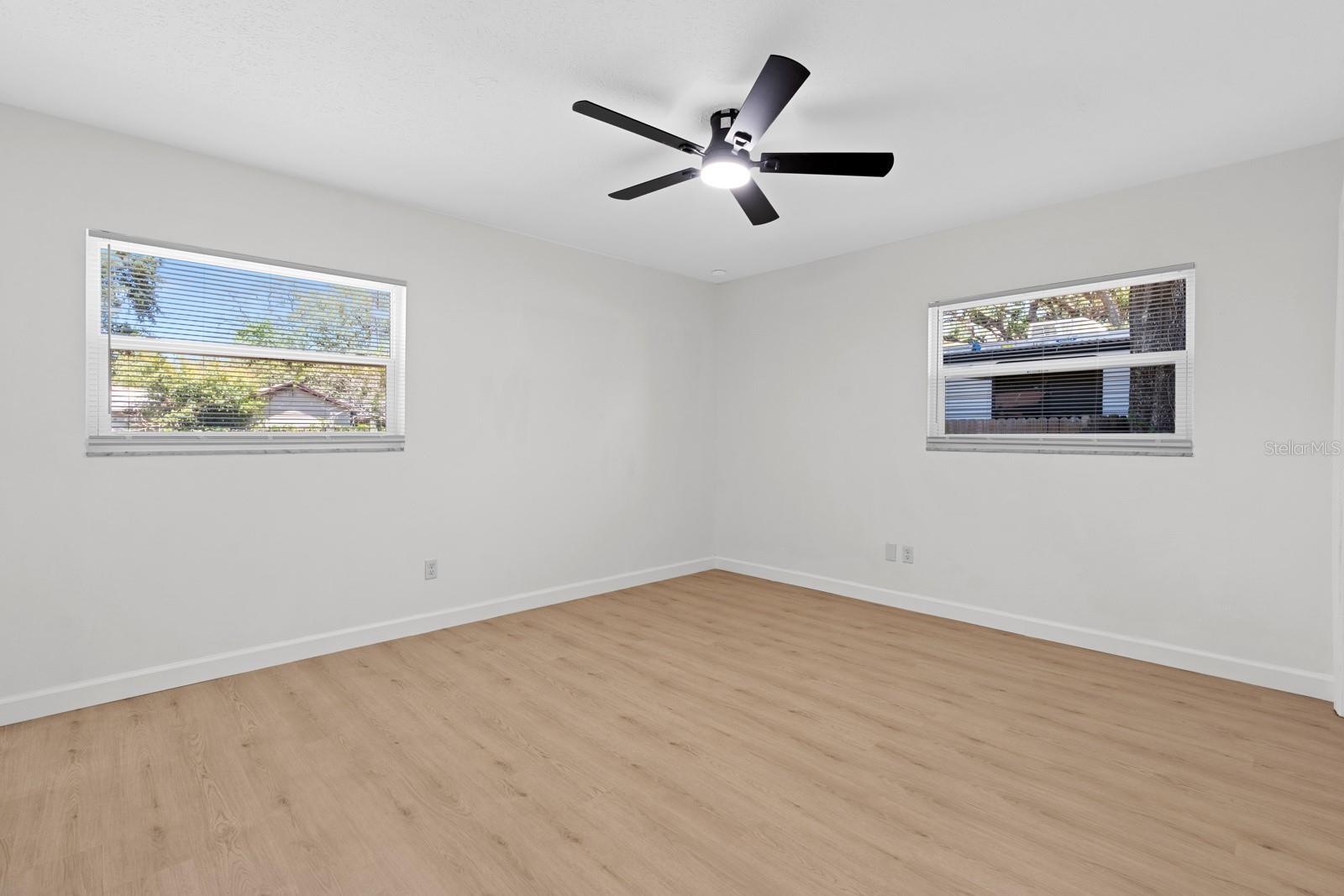 207 W BOUGAINVILLEA AVE, TAMPA, FL, 33612