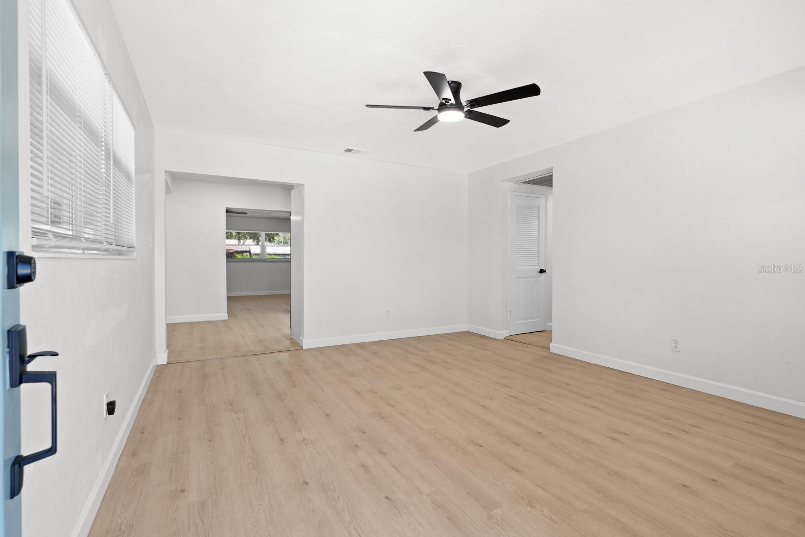 207 W BOUGAINVILLEA AVE, TAMPA, FL, 33612