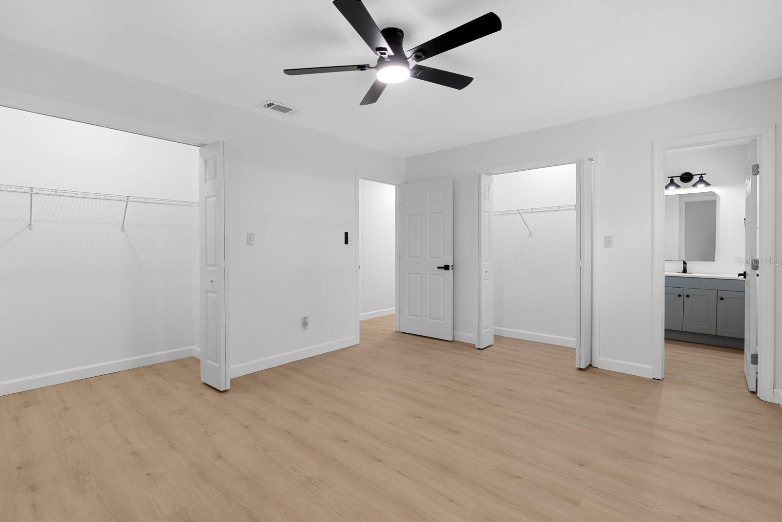 207 W BOUGAINVILLEA AVE, TAMPA, FL, 33612