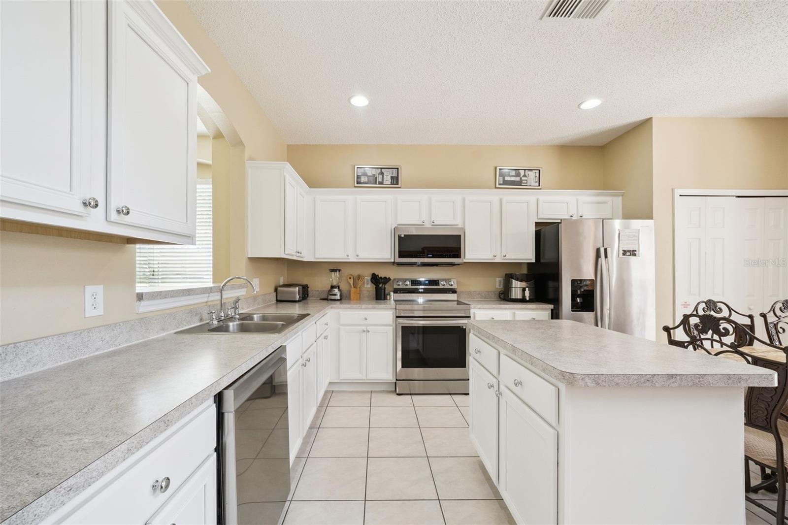8550 SUNRISE KEY DR, KISSIMMEE, FL, 34747