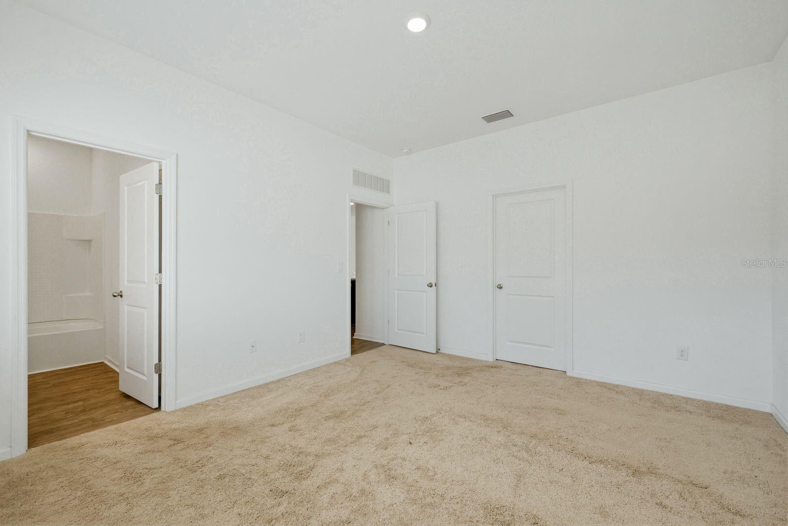 35145 DAISY MEADOW LOOP, ZEPHYRHILLS, FL, 33541