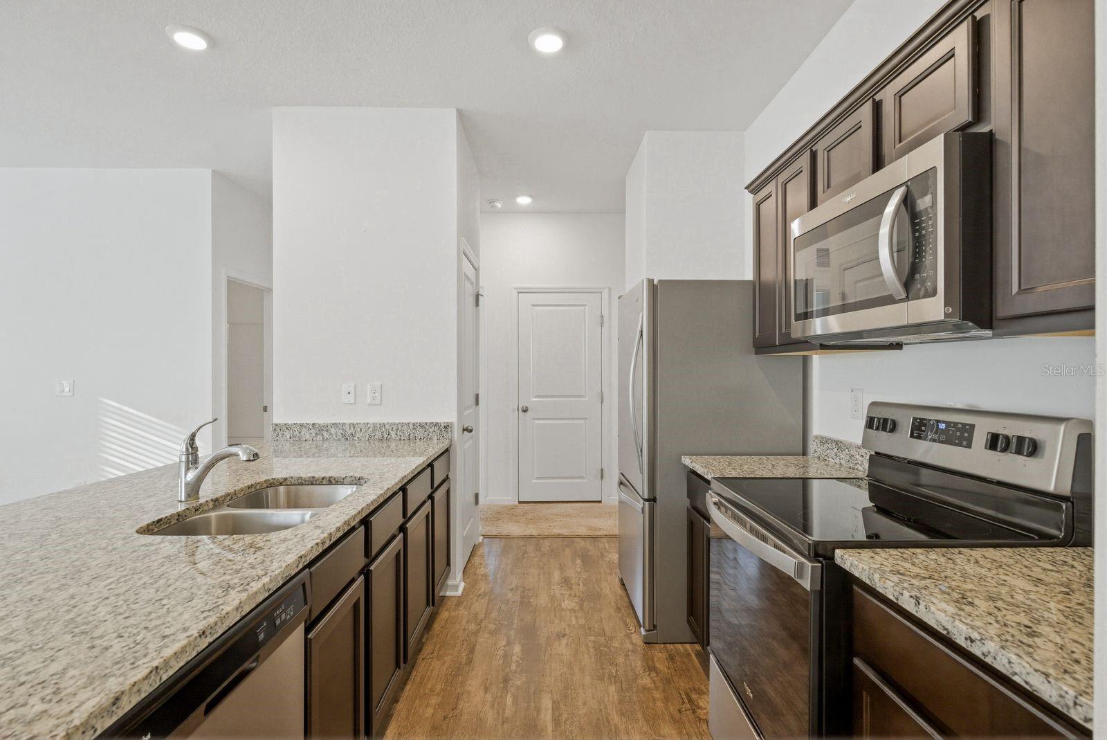 35145 DAISY MEADOW LOOP, ZEPHYRHILLS, FL, 33541