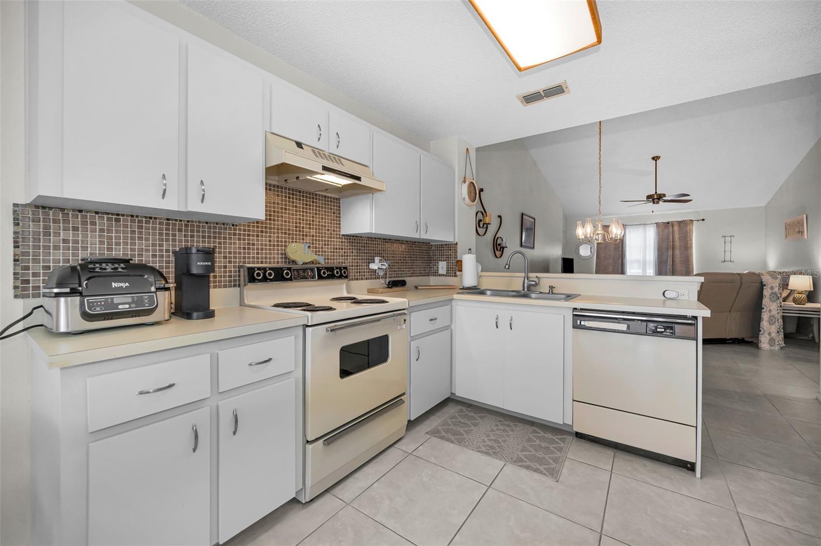 7837 HARDWICK DR #327, NEW PORT RICHEY, FL, 34653