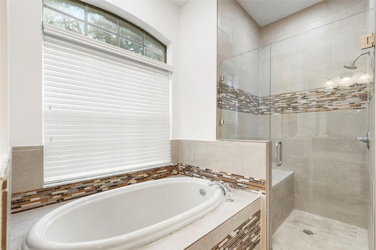 1620 GRAND HERITAGE BLVD, VALRICO, FL, 33594