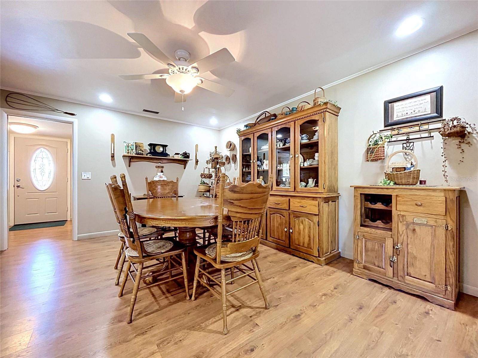 1858 PARADISE LN, CLEARWATER, FL, 33756