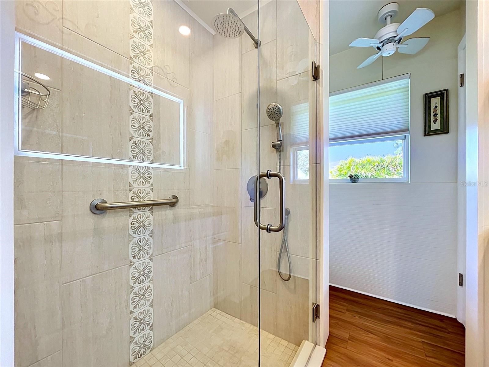 1858 PARADISE LN, CLEARWATER, FL, 33756