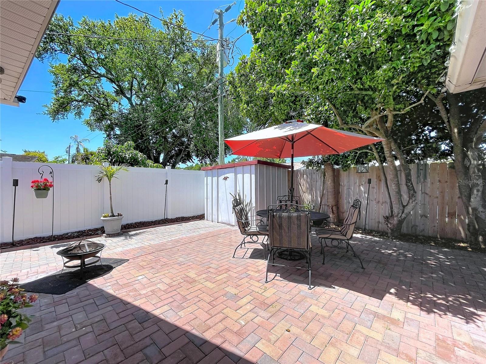 1858 PARADISE LN, CLEARWATER, FL, 33756