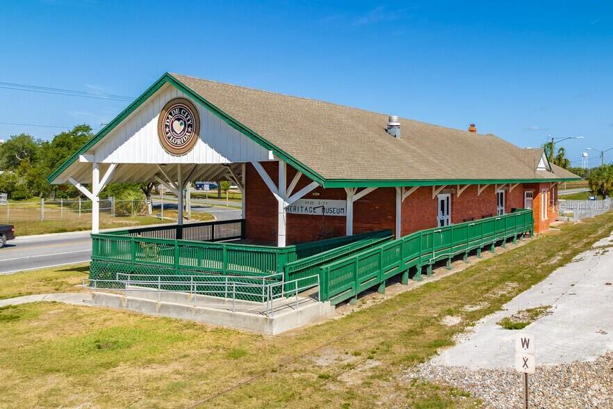 36920 MISSOURI AVE, DADE CITY, FL, 33523