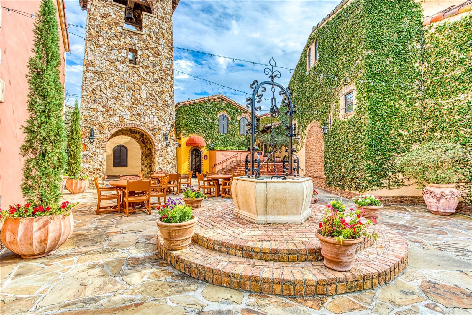 16401 PENDIO DR, BELLA COLLINA, FL, 34756