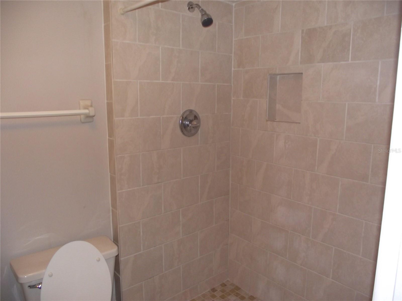 5293 VINELAND RD #C104, ORLANDO, FL, 32811