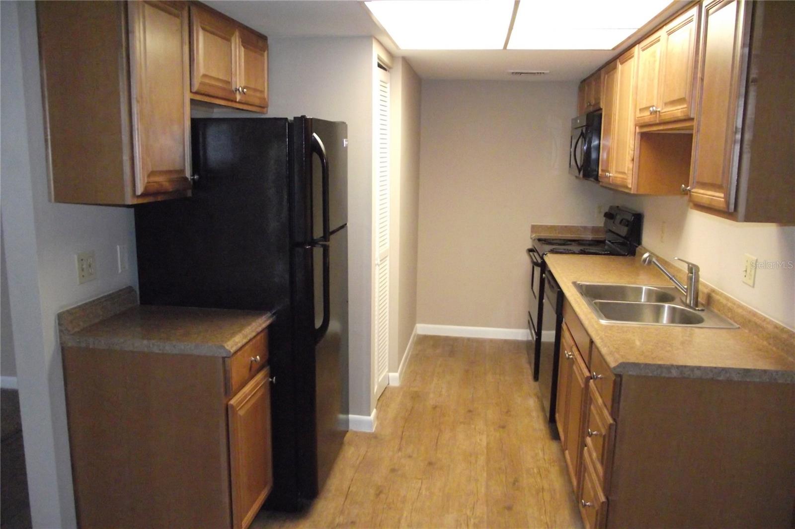 5293 VINELAND RD #C104, ORLANDO, FL, 32811